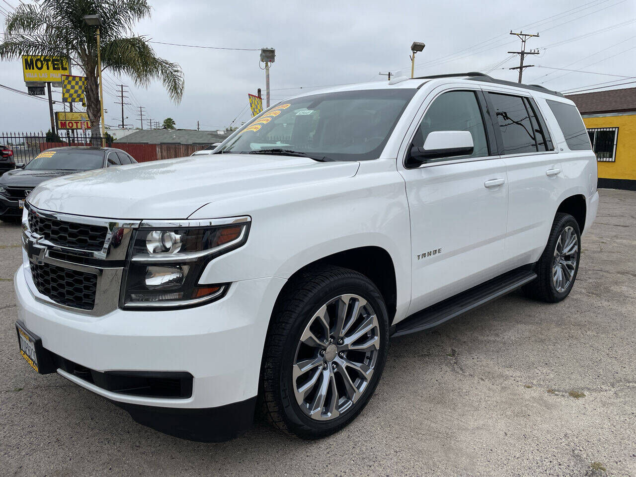 2016 CHEVROLET Tahoe
