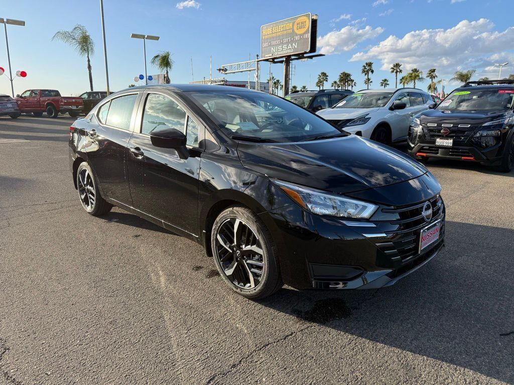 2025 NISSAN Versa