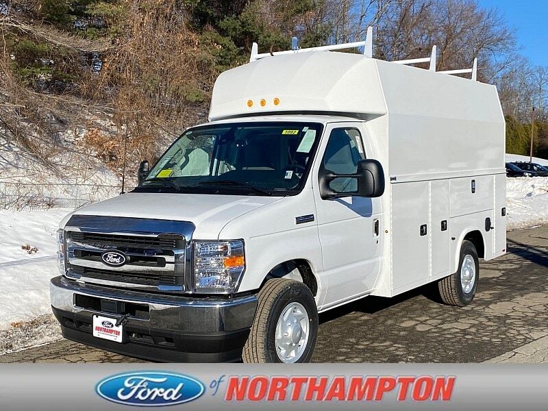 2026 FORD E-350