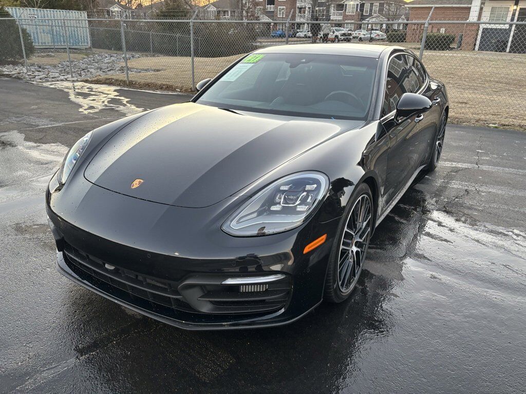 2021 PORSCHE Panamera