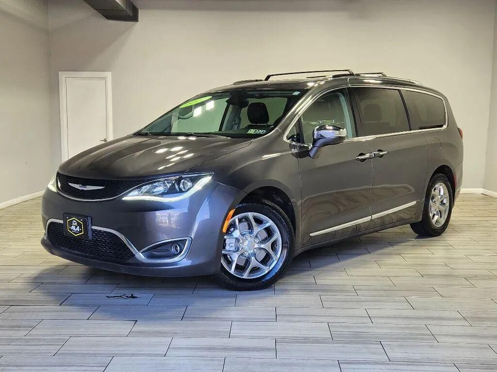 2019 CHRYSLER Pacifica