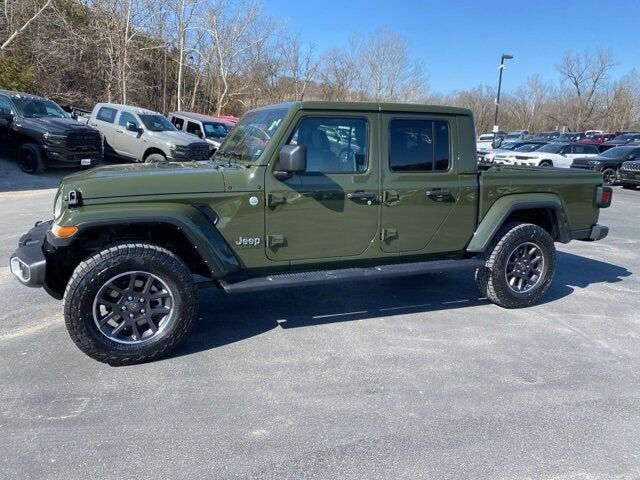 2022 JEEP Gladiator