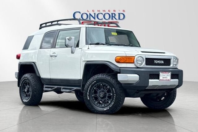 2014 TOYOTA FJ Cruiser