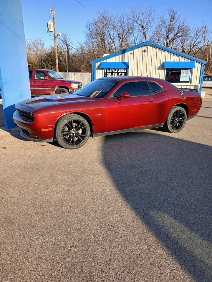 2017 DODGE Challenger