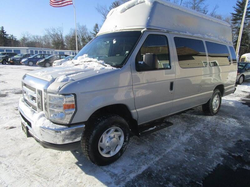 2008 FORD E-350