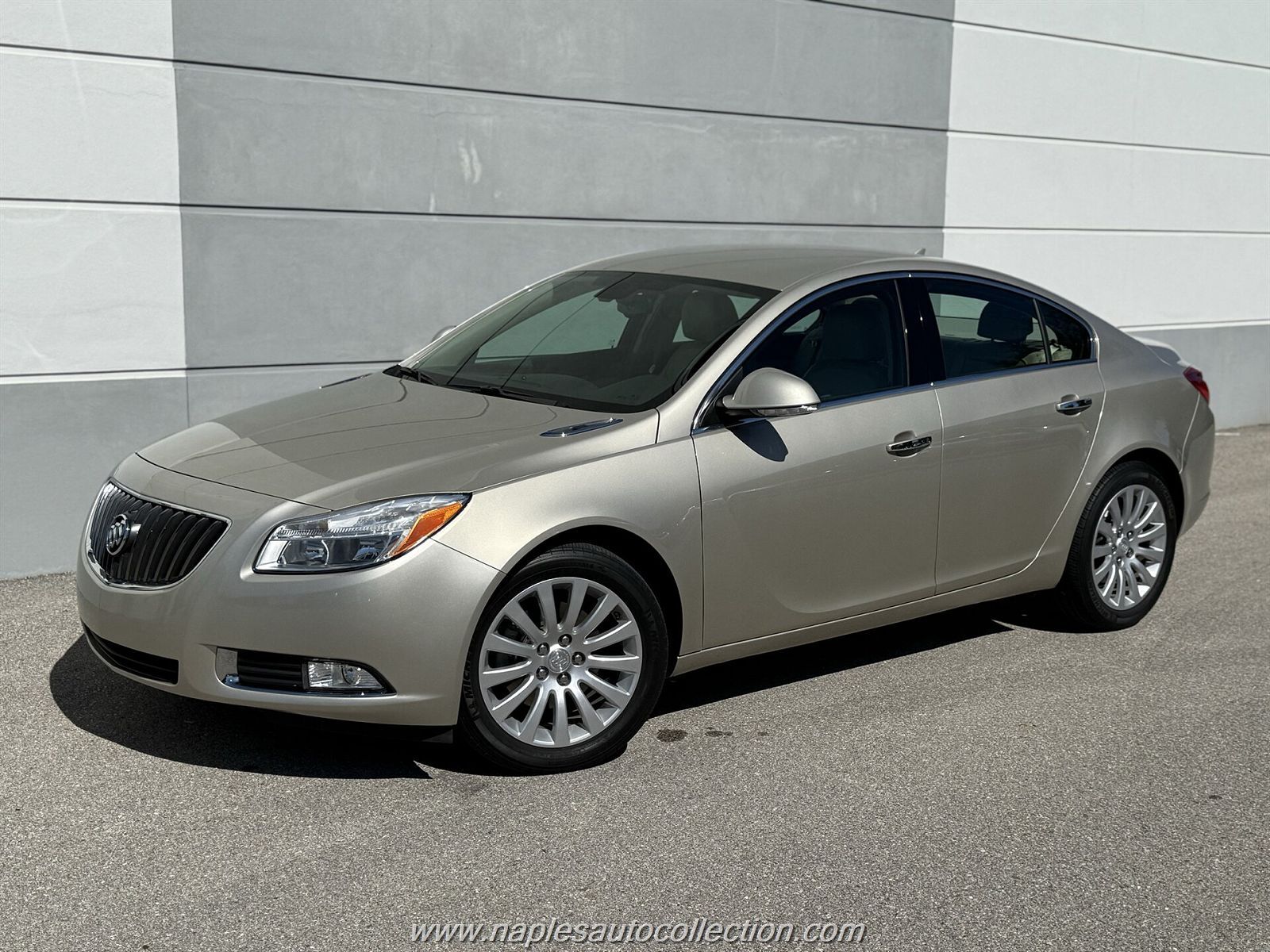 2013 BUICK Regal