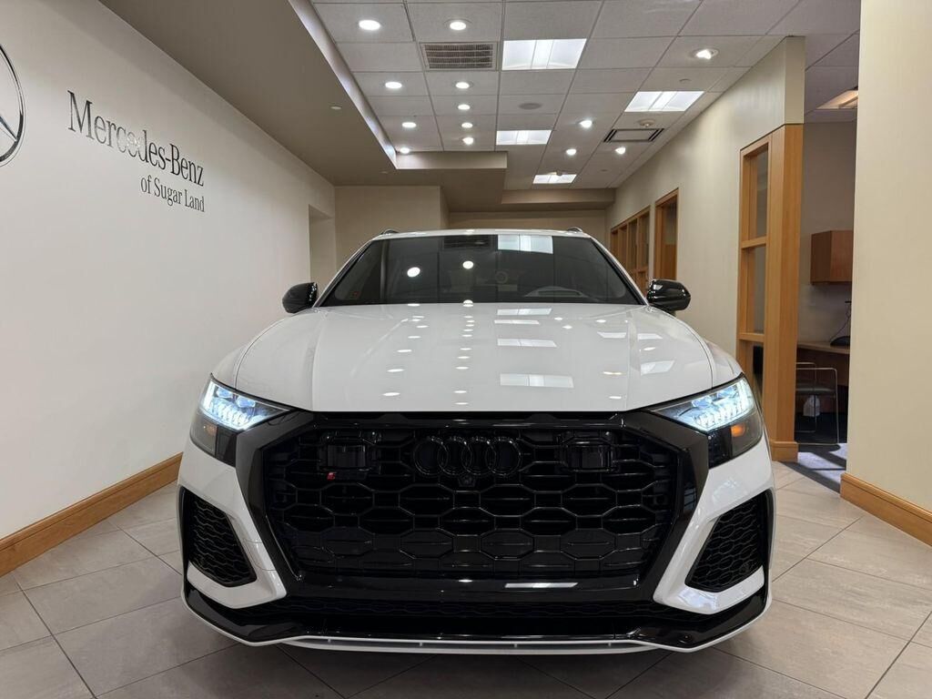 2024 Audi RS Q8