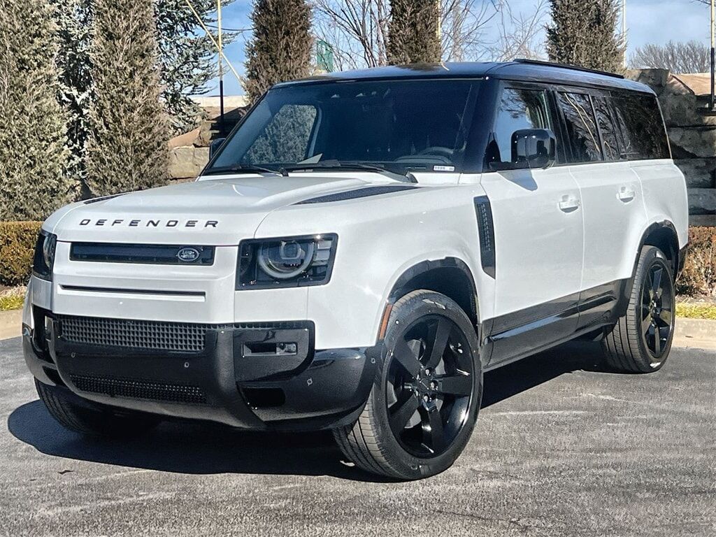 2026 LAND ROVER Defender
