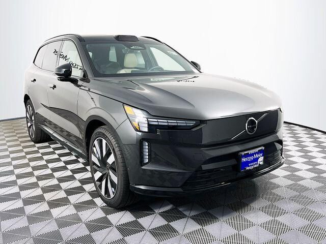 2025 VOLVO EX90