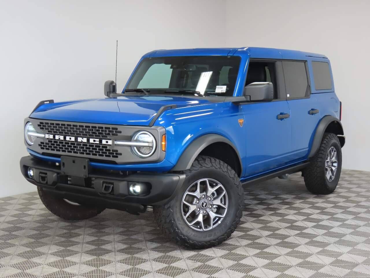 2025 FORD Bronco