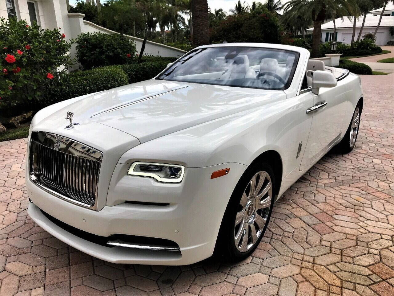 2016 ROLLS-ROYCE Dawn