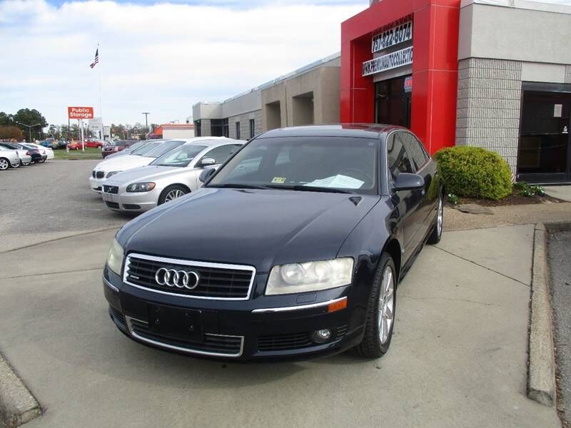 2005 AUDI A8