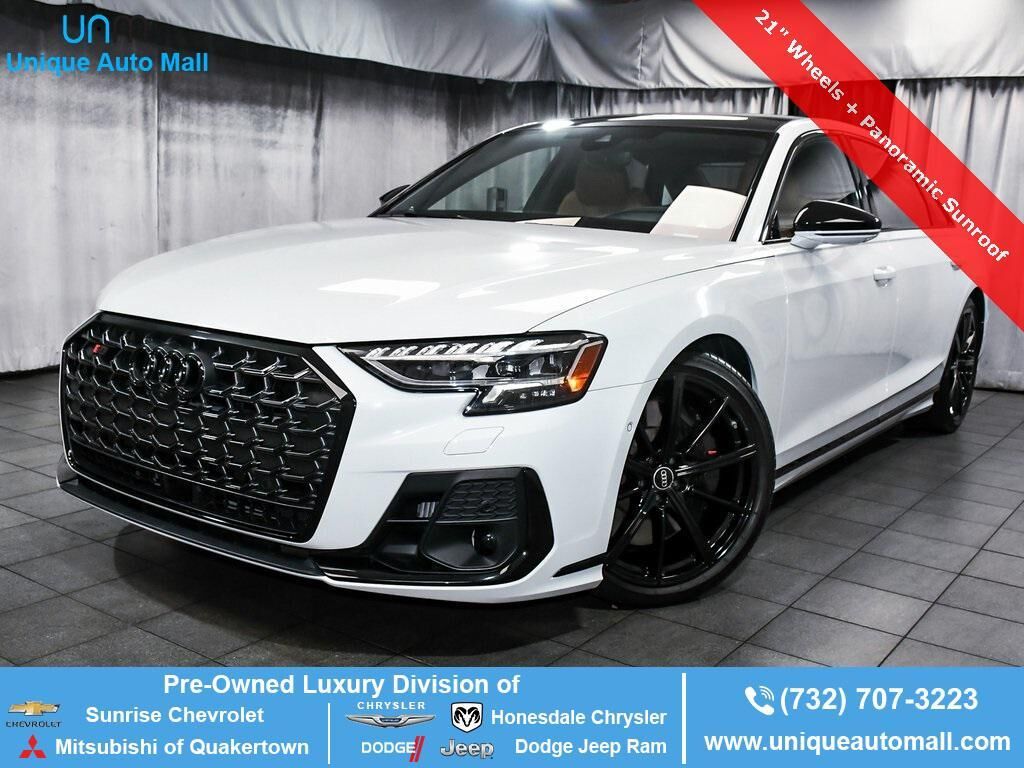 2022 AUDI S8
