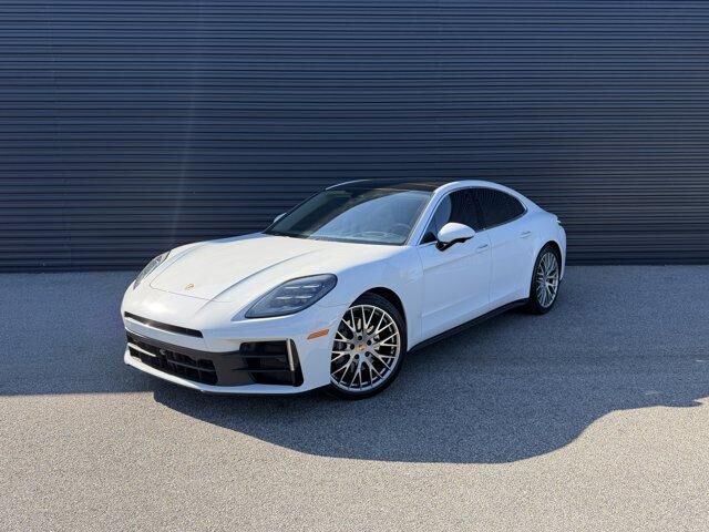 2024 PORSCHE Panamera