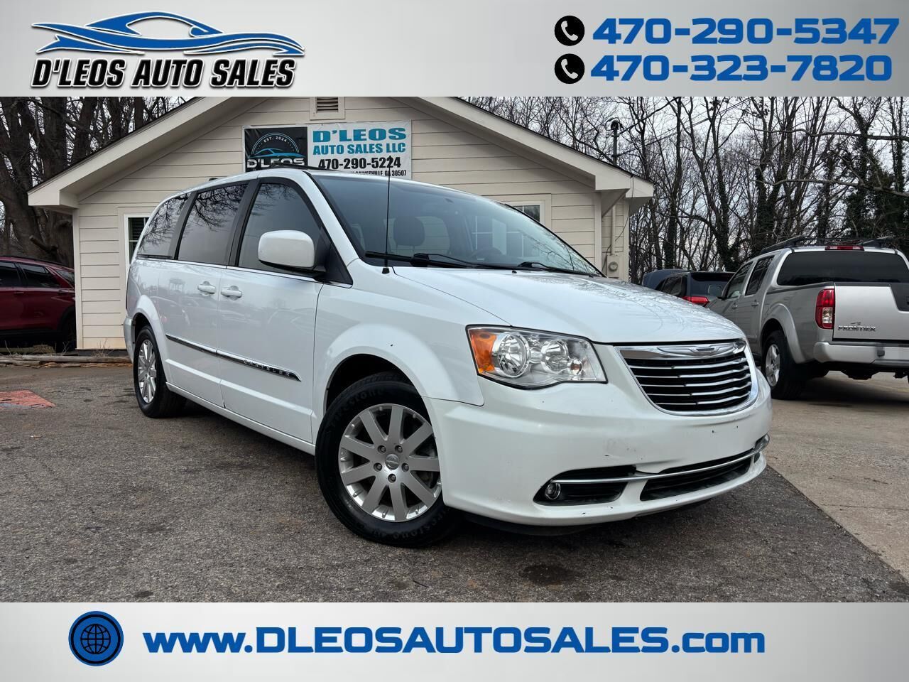 2015 CHRYSLER Town and Country
