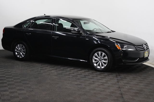 2015 VOLKSWAGEN Passat