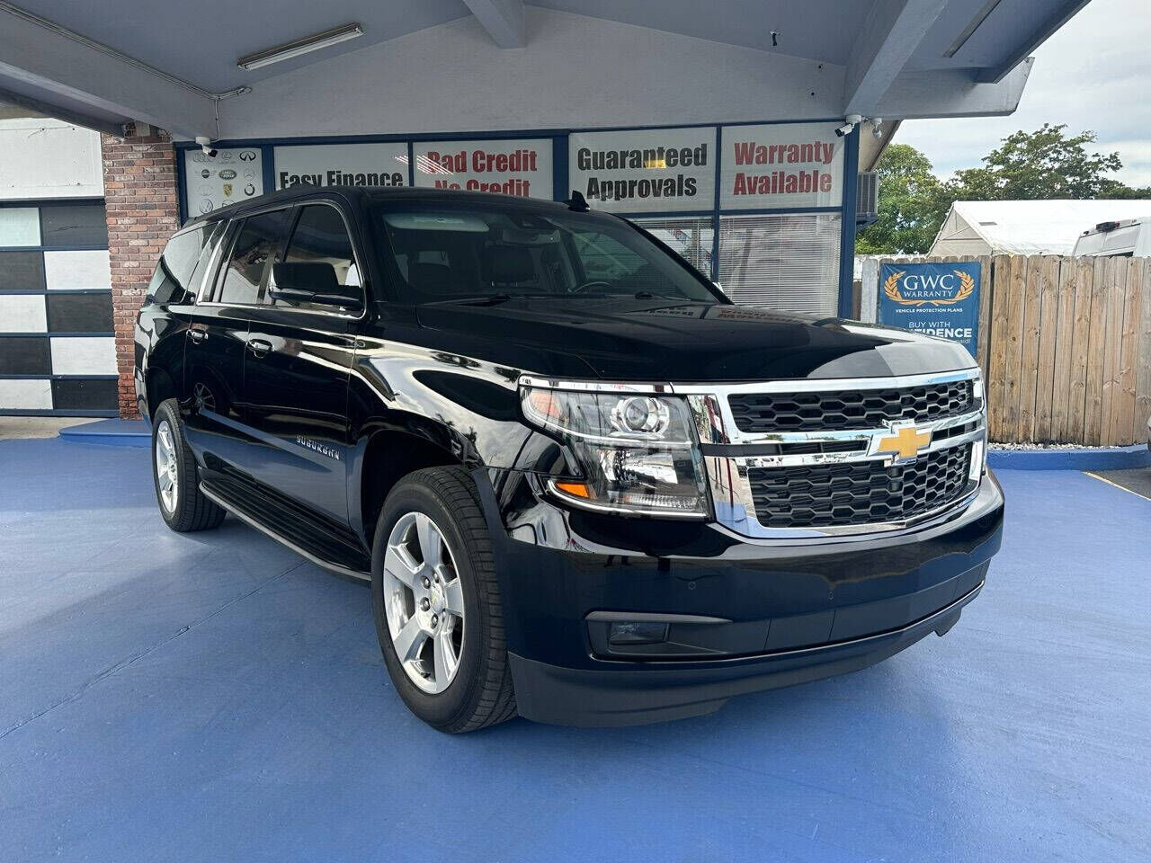 2016 CHEVROLET Suburban