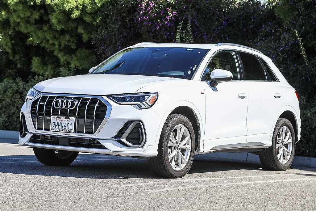2023 AUDI Q3