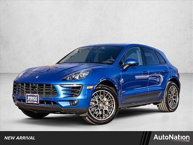 2017 PORSCHE Macan