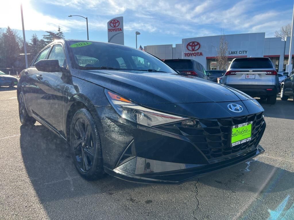 2021 HYUNDAI Elantra