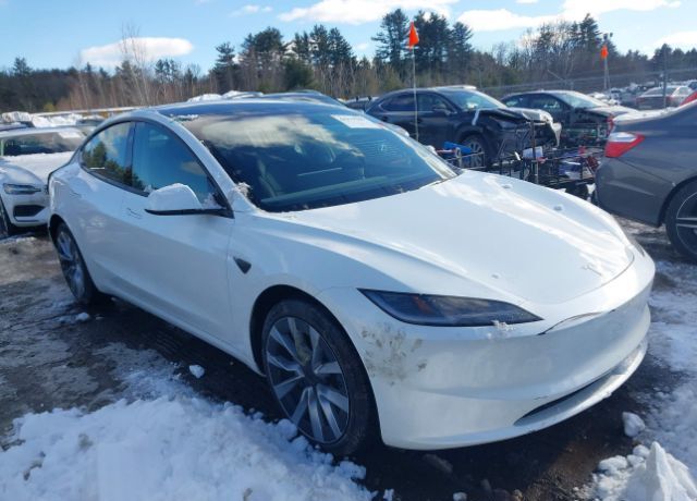 2025 TESLA Model 3