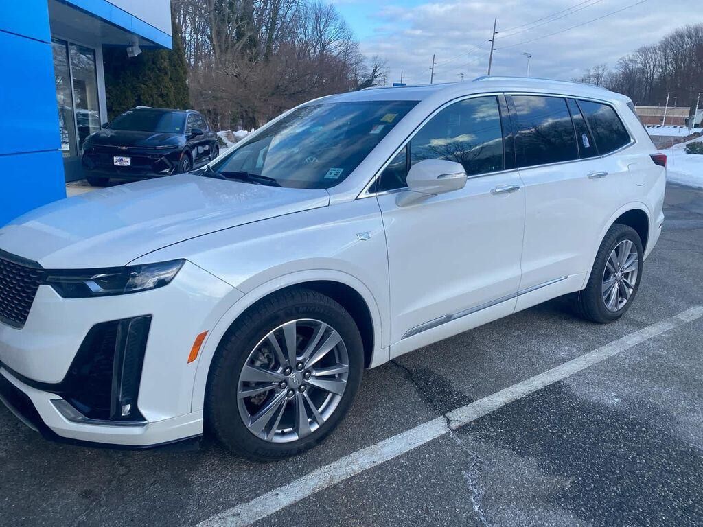 2024 CADILLAC XT6