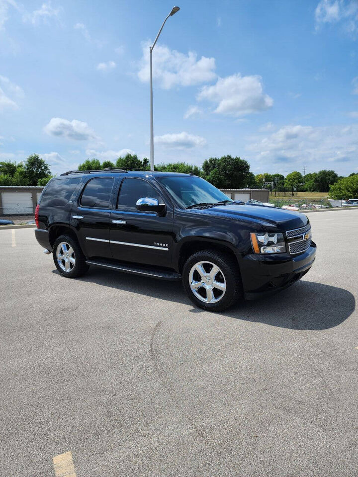 2011 CHEVROLET Tahoe
