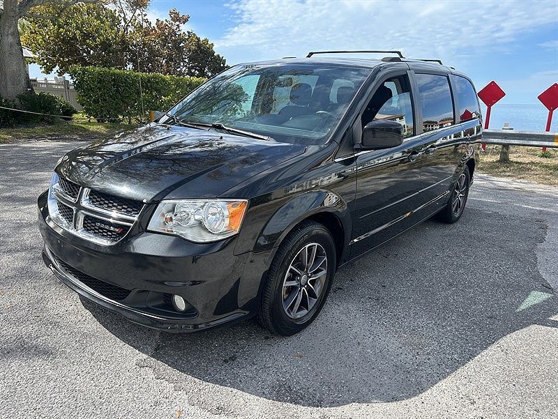2017 DODGE Grand Caravan