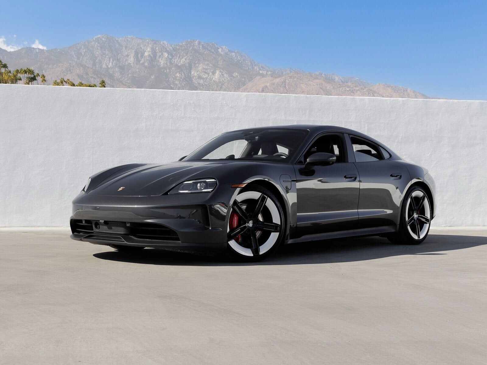 2025 PORSCHE Taycan