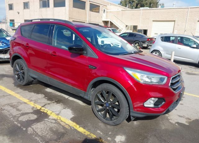 2017 FORD Escape