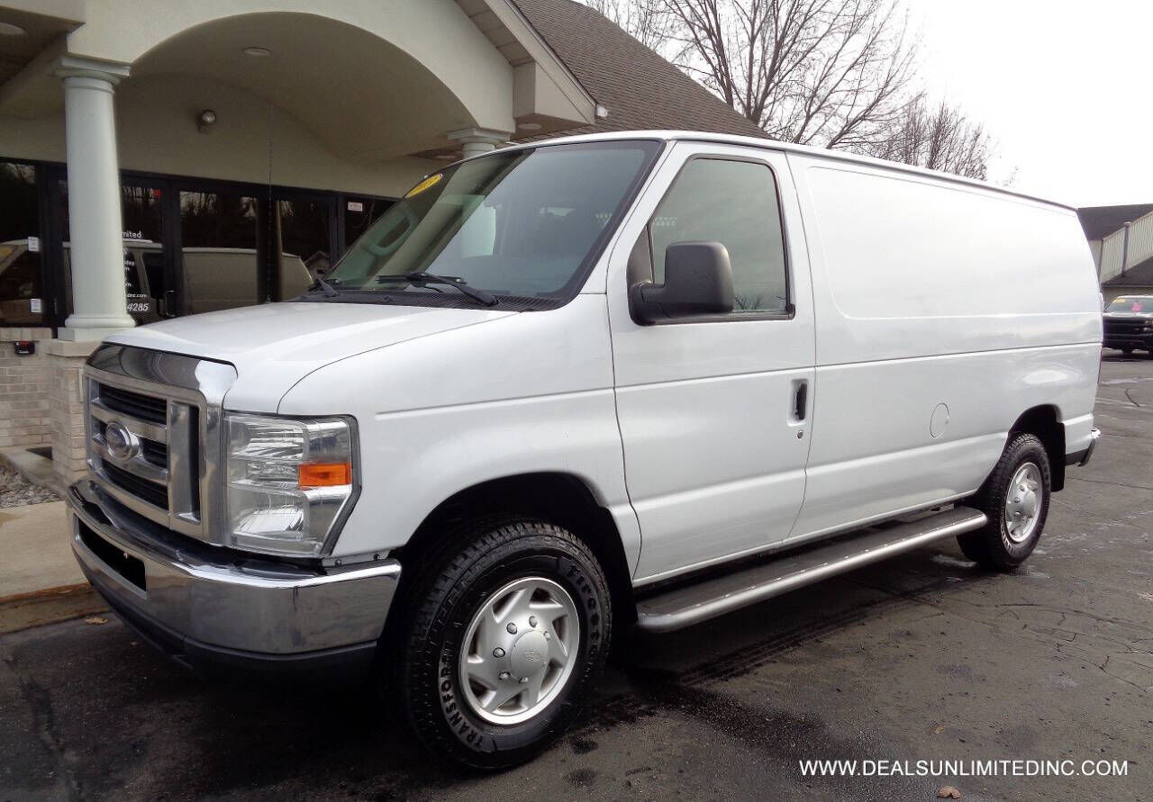 2013 FORD E-250