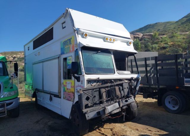 2000 WORKHORSE 1 Ton Nominal