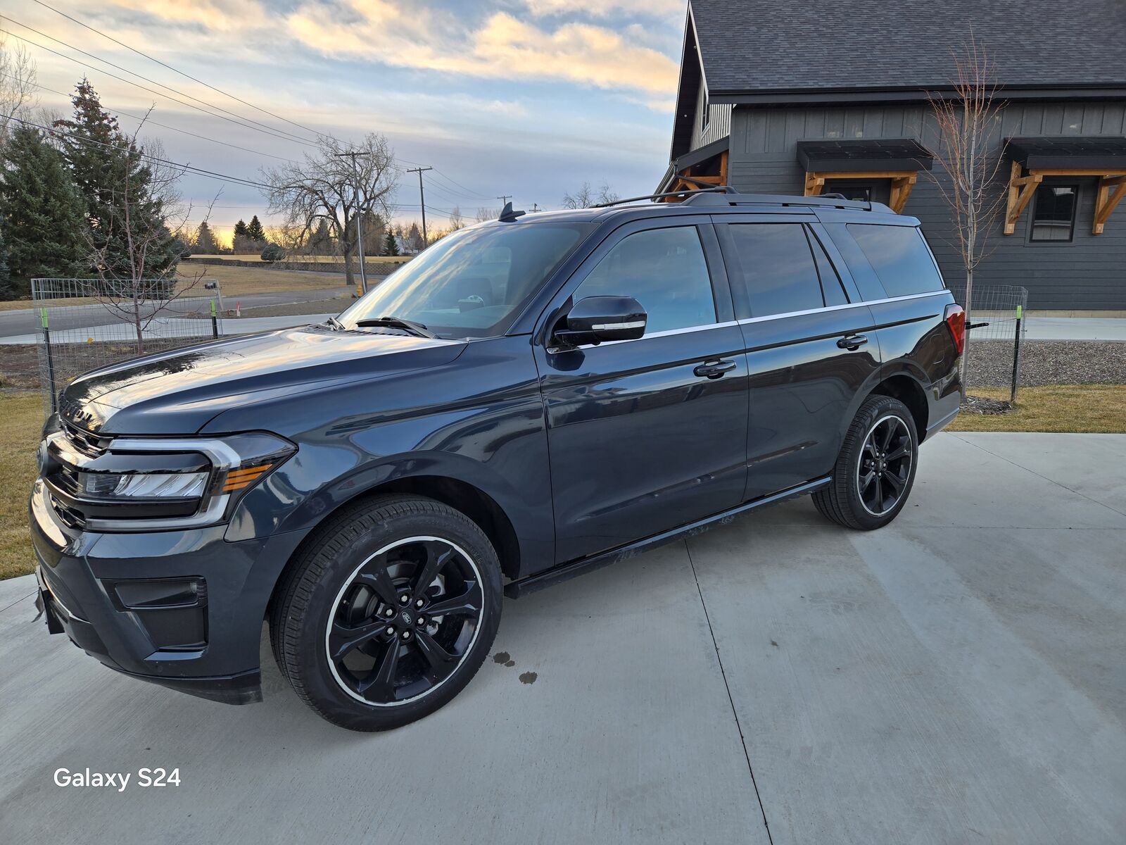 2022 FORD Expedition