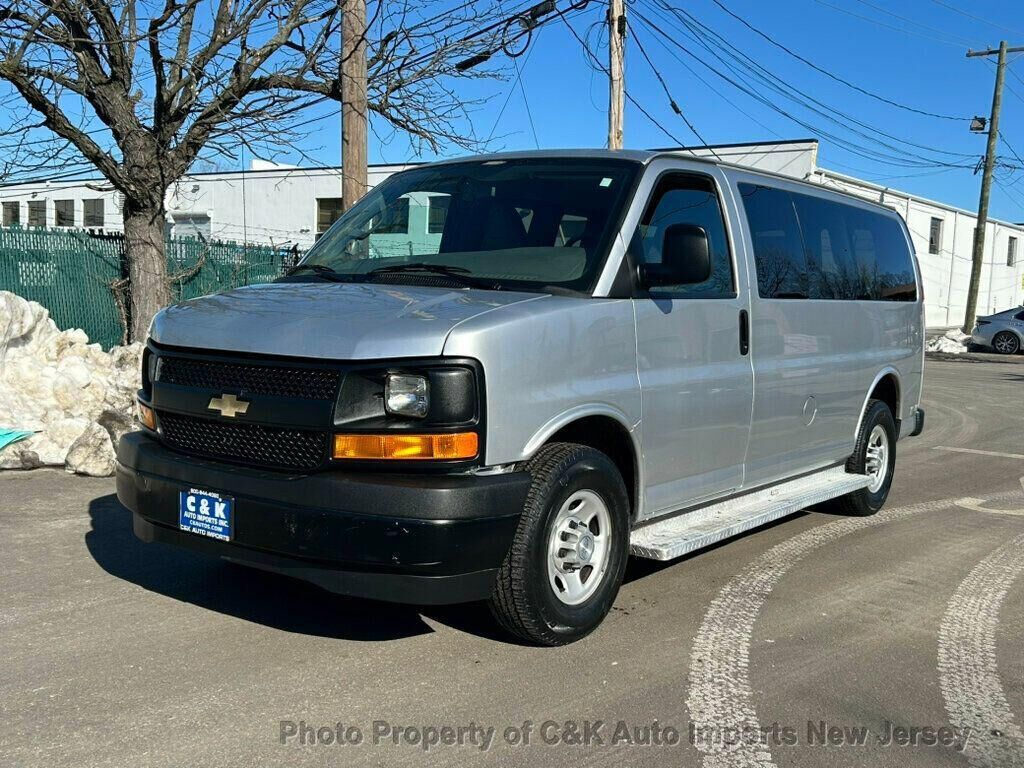 2017 CHEVROLET Express