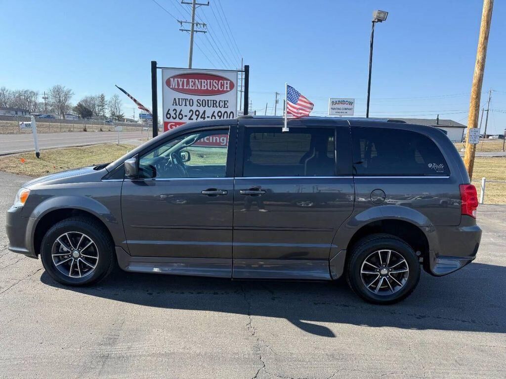2017 DODGE Grand Caravan