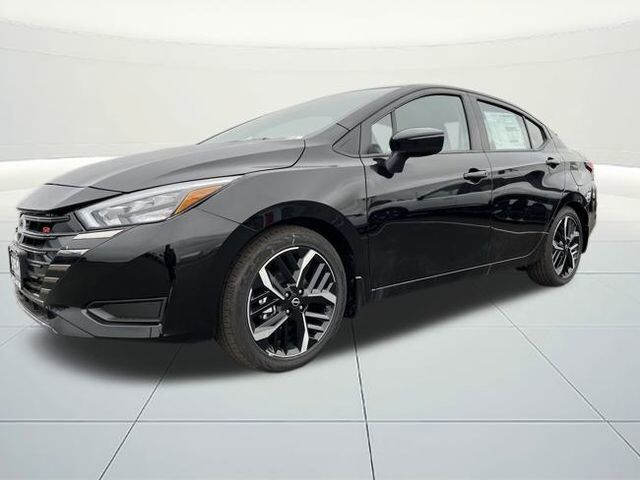 2025 NISSAN Versa