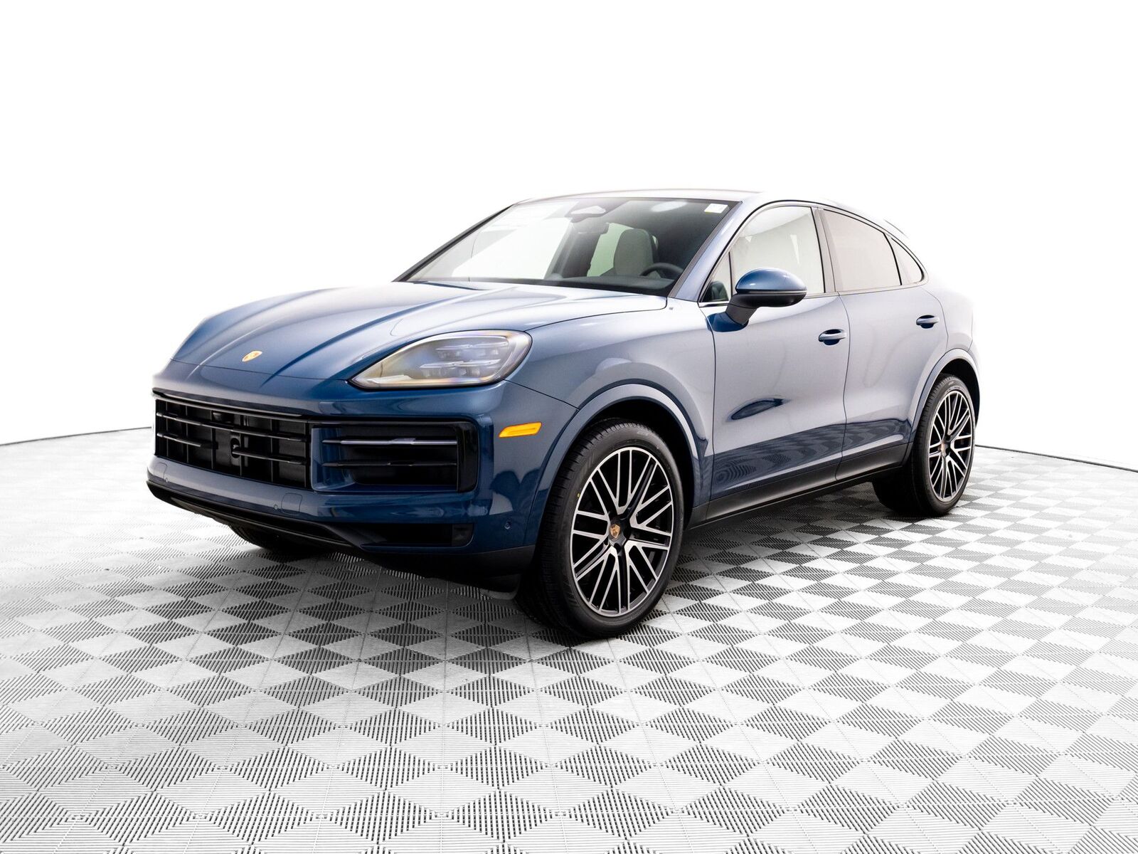 2026 PORSCHE Cayenne