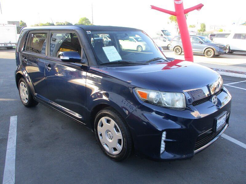 2013 TOYOTA SCION