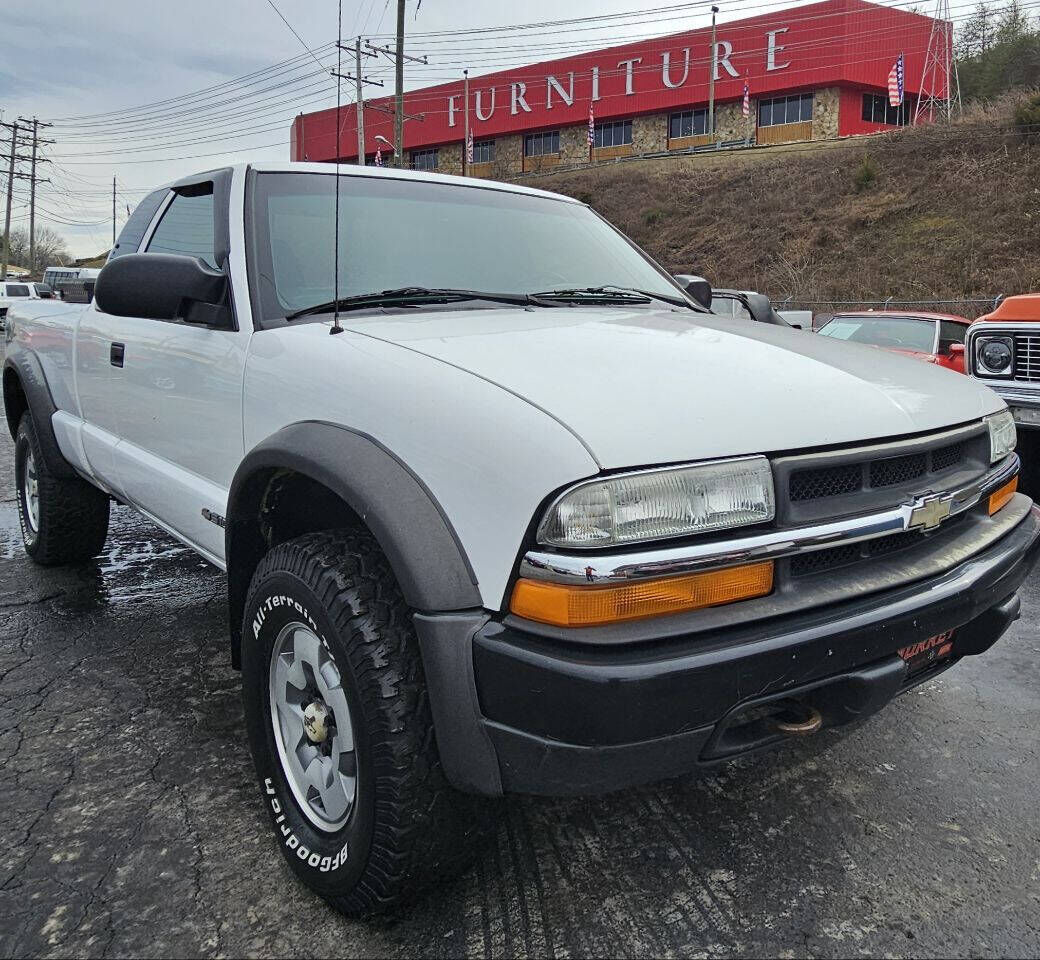 2002 CHEVROLET S-10 Pickup
