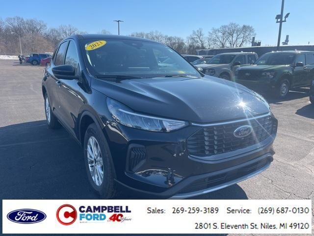 2023 FORD Escape