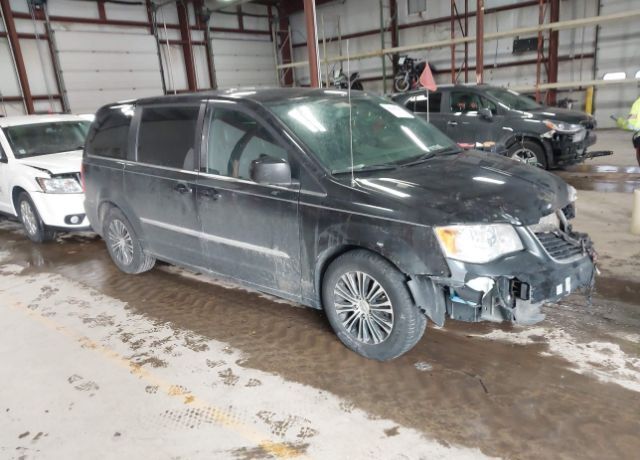 2014 CHRYSLER Town and Country