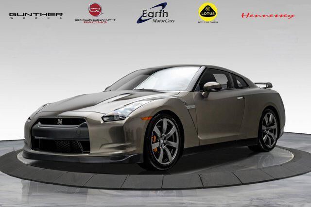 2009 NISSAN GT-R