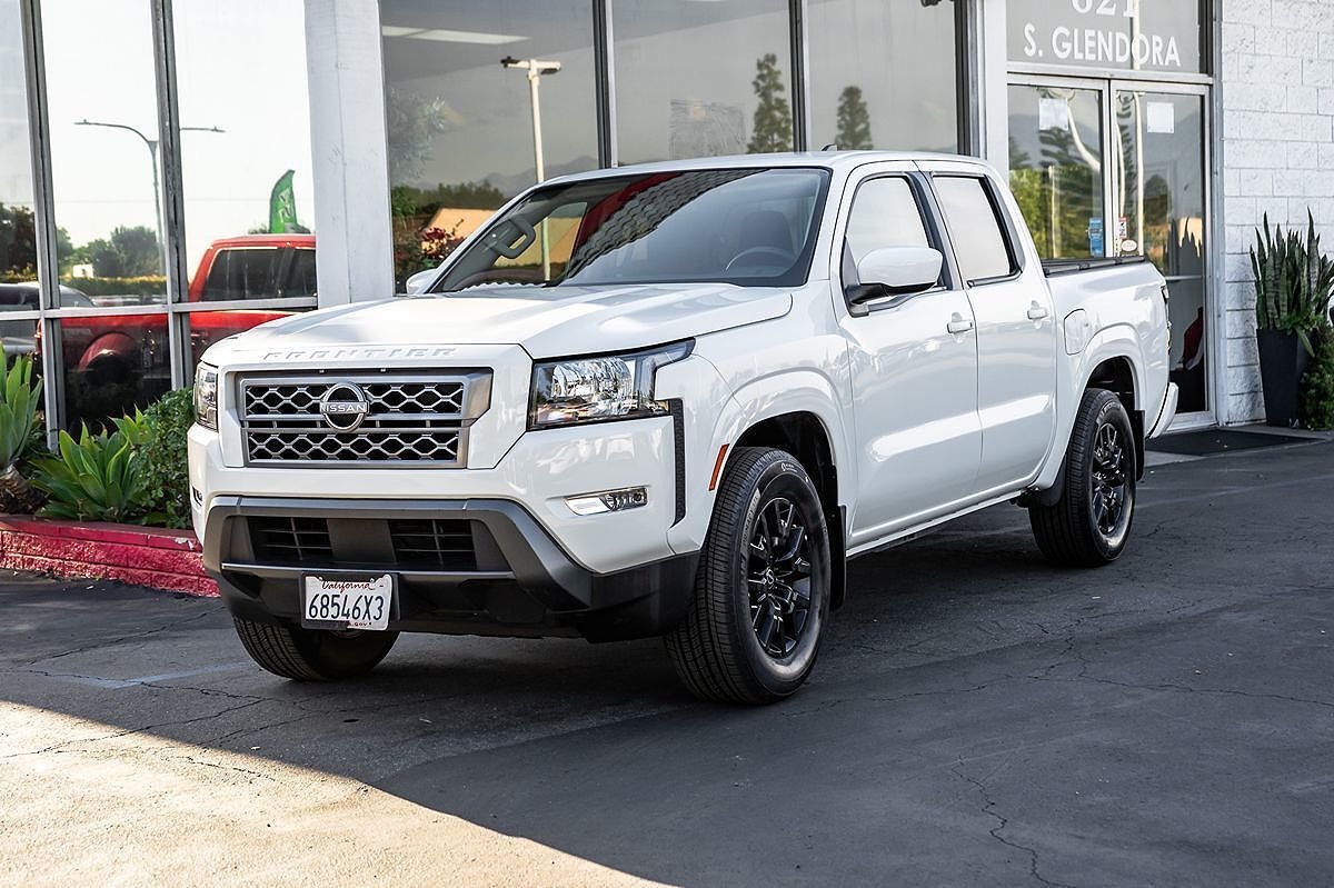 2024 NISSAN Frontier