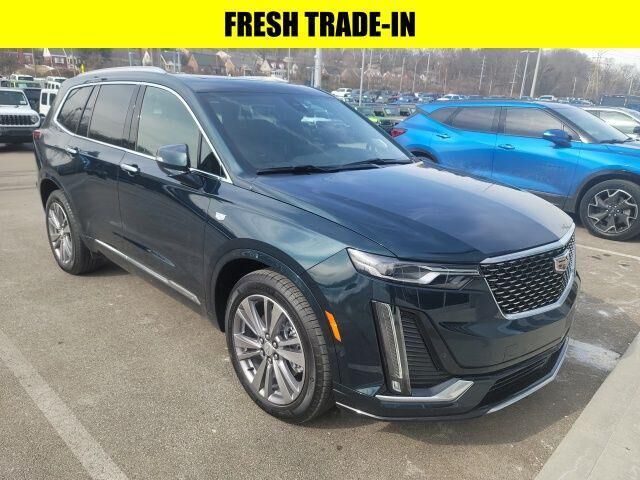2025 CADILLAC XT6