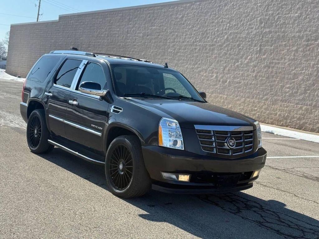 2010 CADILLAC Escalade