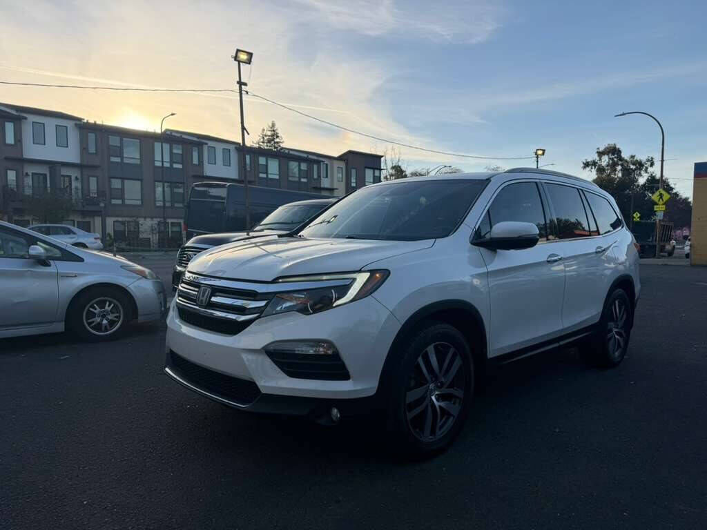 2017 HONDA Pilot