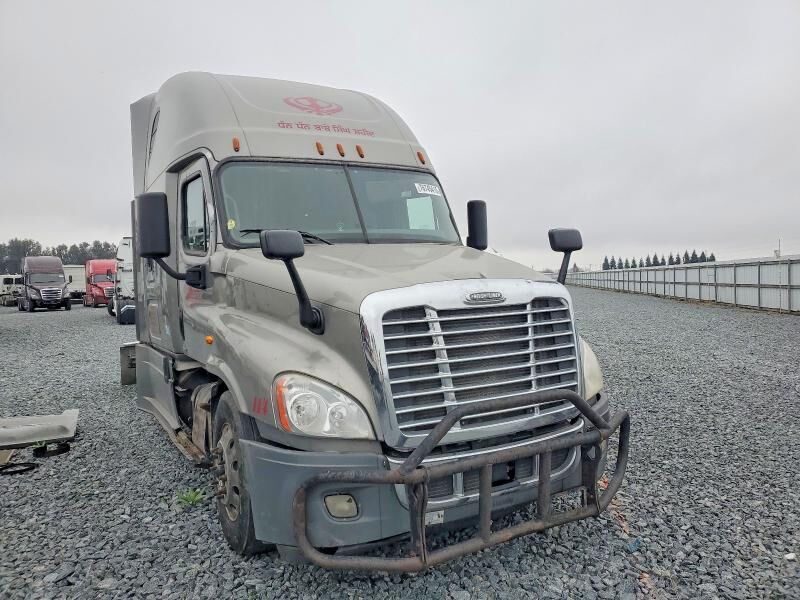 2018 FREIGHTLINER Cascadia
