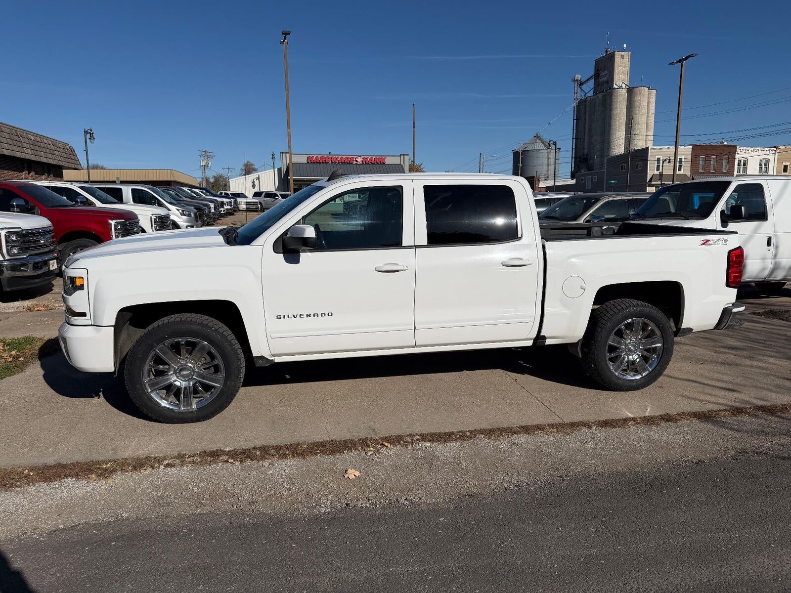 2017 CHEVROLET Silverado