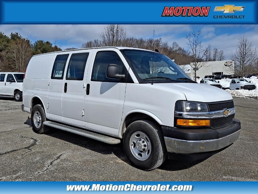 2024 CHEVROLET Express