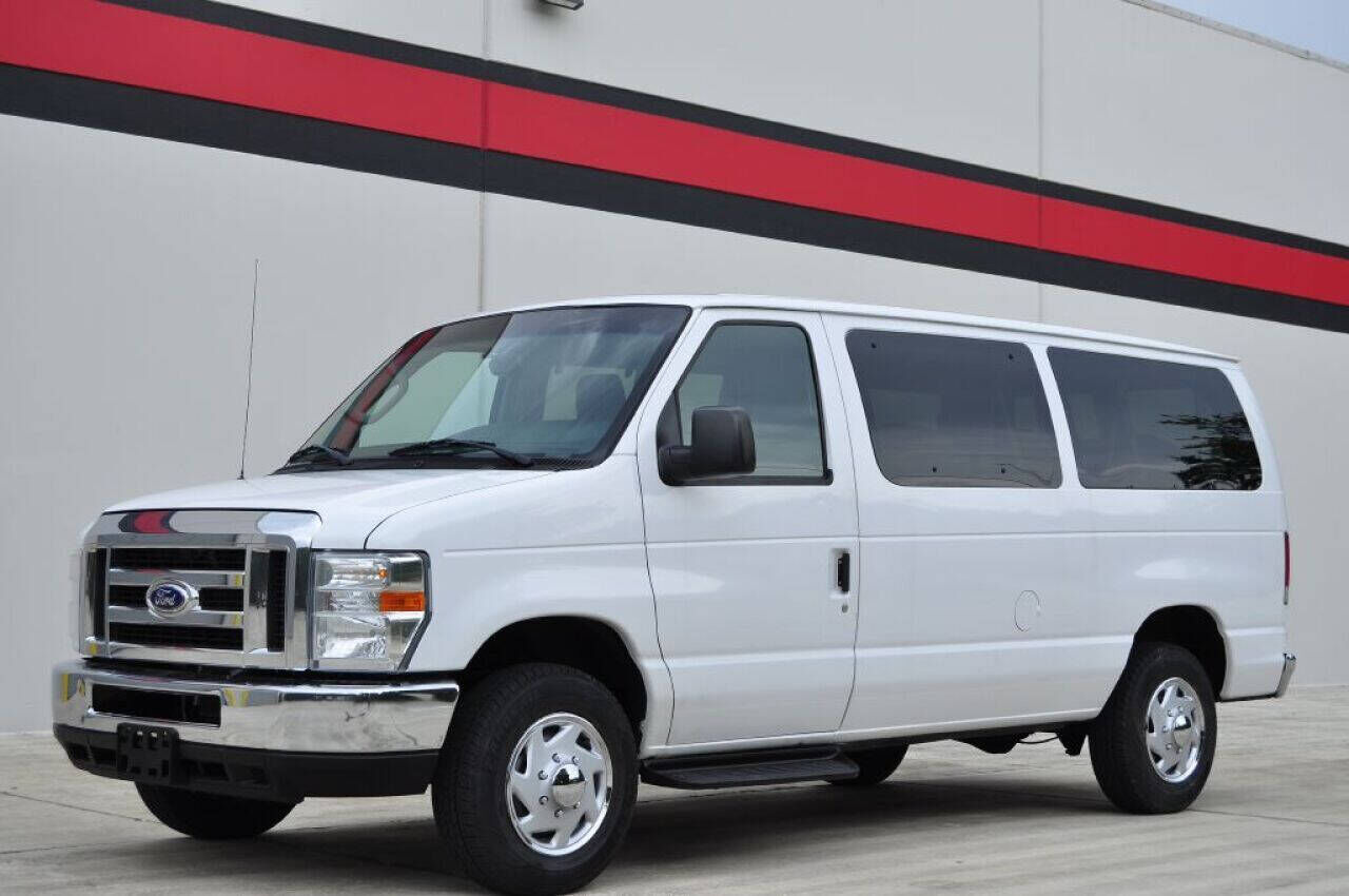 2014 FORD E-350